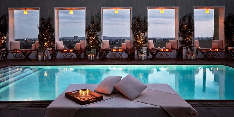 استخر روی پشت بام هتل موندریان لس آنجلس