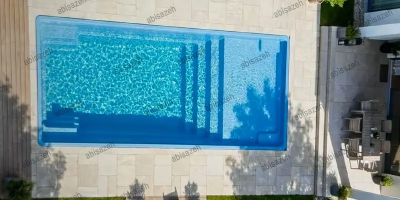 استخر فایبرگلاس توکار با پله های داخلی و رنگ آبی